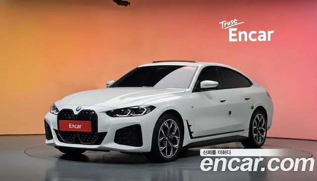 BMW i4 2023 — photo 1