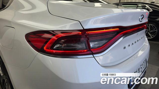 Hyundai Grandeur 2019 — photo 9