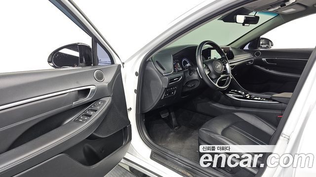 Hyundai Sonata 2022 — photo 10