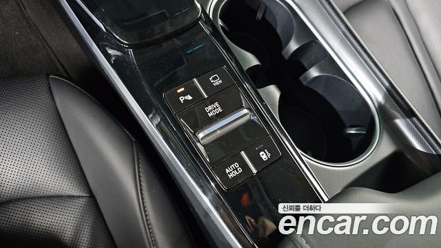 Hyundai Sonata 2022 — photo 18