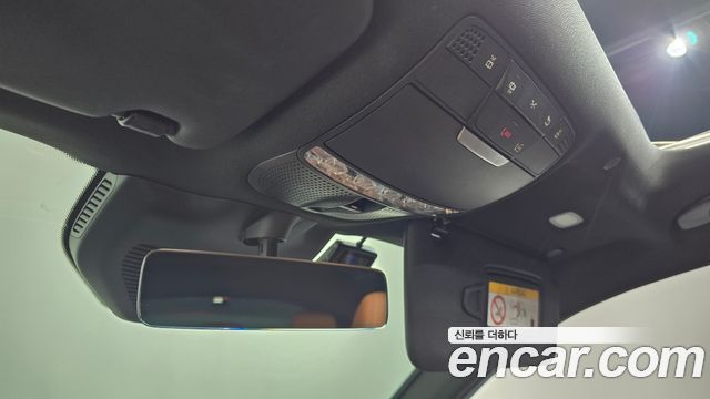 Mercedes-Benz GLC-Class 2023 — photo 25