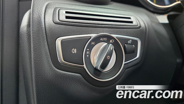 Mercedes-Benz GLC-Class 2023 — photo 26