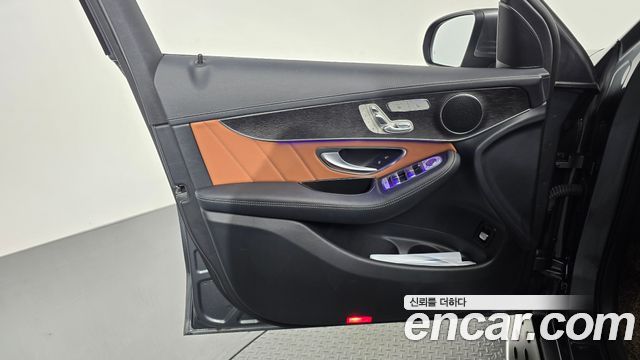 Mercedes-Benz GLC-Class 2023 — photo 14