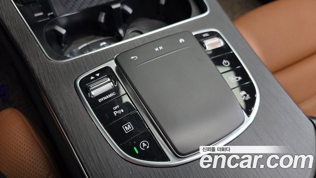 Mercedes-Benz GLC-Class 2023 — photo 34