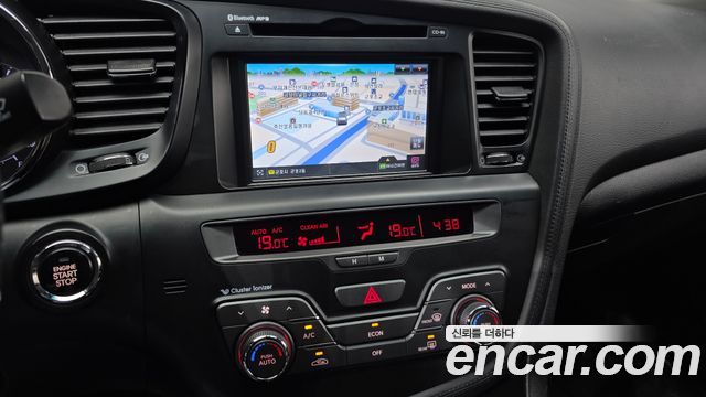 Kia K5 2013 — photo 18