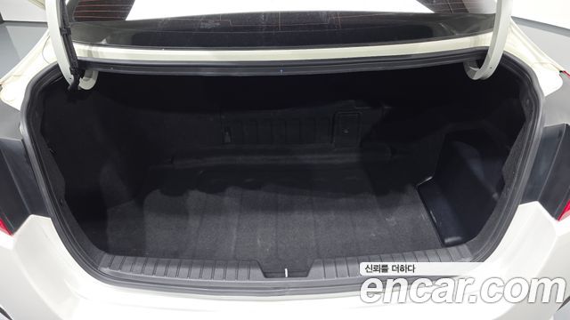 Kia K5 2013 — photo 22