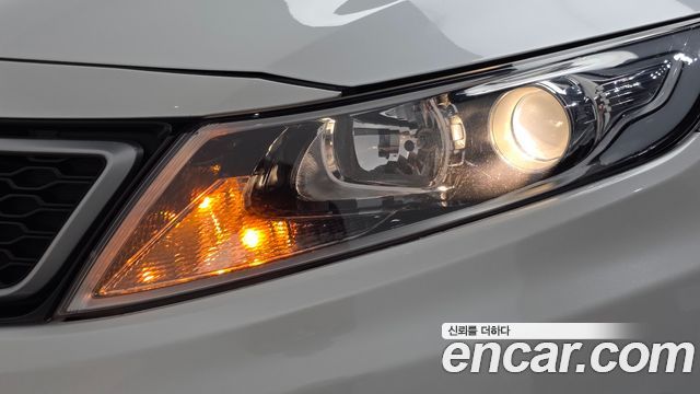 Kia K5 2013 — photo 8