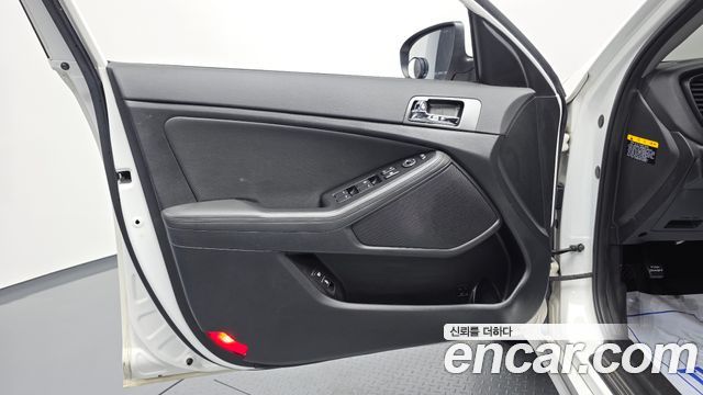 Kia K5 2013 — photo 14