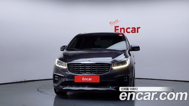 Kia Canival 2019 — photo 3