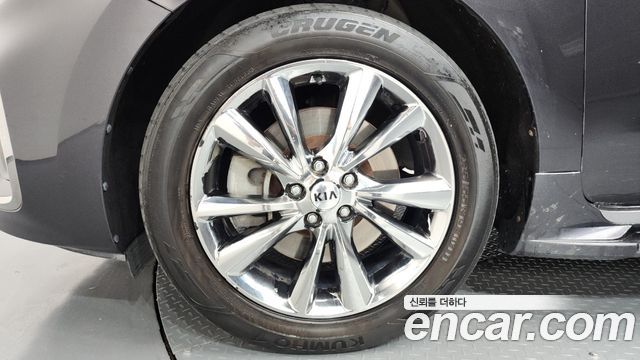 Kia Canival 2019 — photo 5