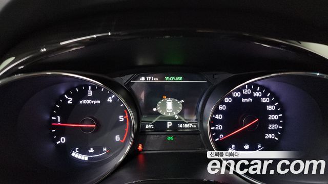 Kia Canival 2019 — photo 11