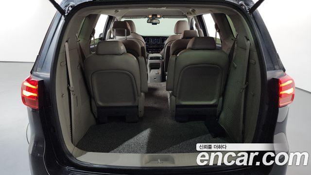 Kia Canival 2019 — photo 26