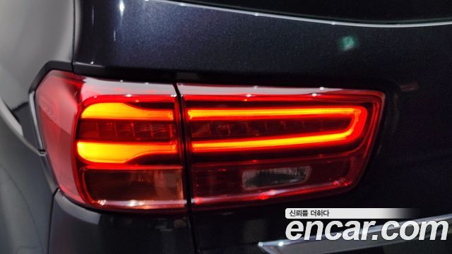Kia Canival 2019 — photo 9