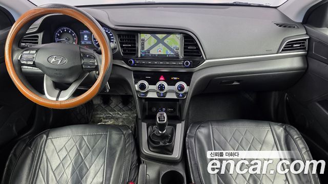 Hyundai AVANTE 2019 — photo 10