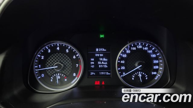 Hyundai AVANTE 2019 — photo 11