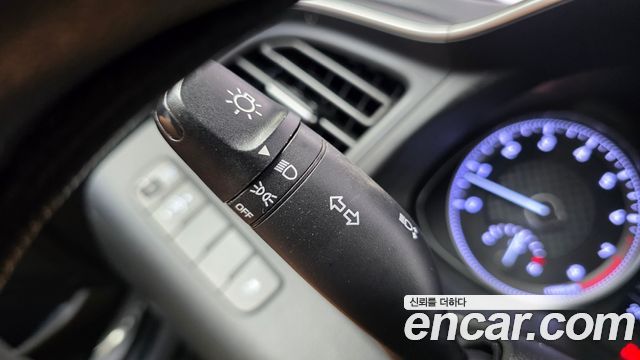 Hyundai AVANTE 2019 — photo 29