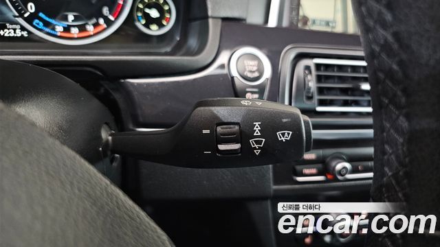 BMW 5-Series 2015 — photo 15