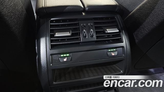 BMW 5-Series 2015 — photo 19