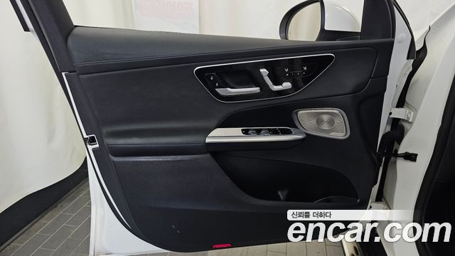 Mercedes-Benz GLC-Class 2024 — photo 14