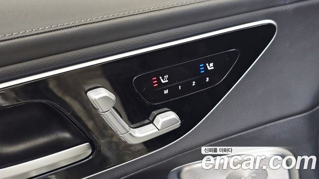 Mercedes-Benz GLC-Class 2024 — photo 16