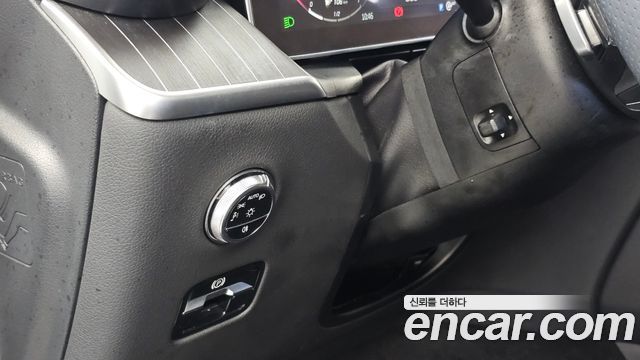 Mercedes-Benz GLC-Class 2024 — photo 28