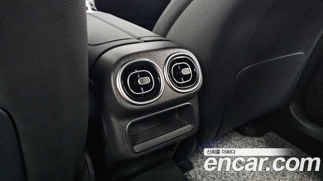 Mercedes-Benz GLC-Class 2024 — photo 31