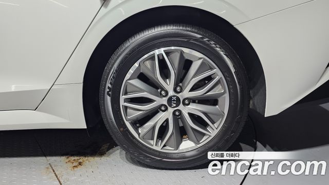 Kia K5 2021 — photo 7