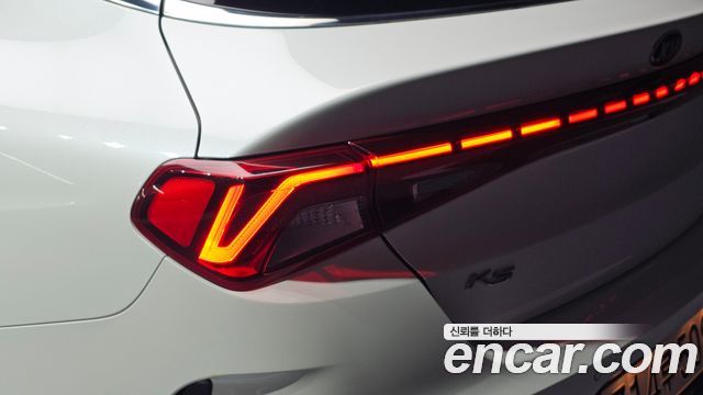 Kia K5 2021 — photo 9