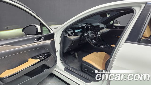 Kia K5 2021 — photo 16
