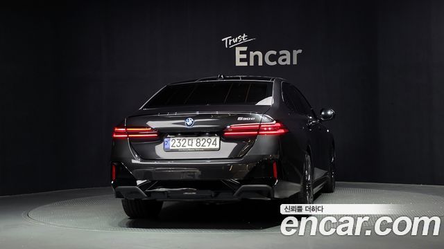 BMW 5-Series 2024 — photo 4