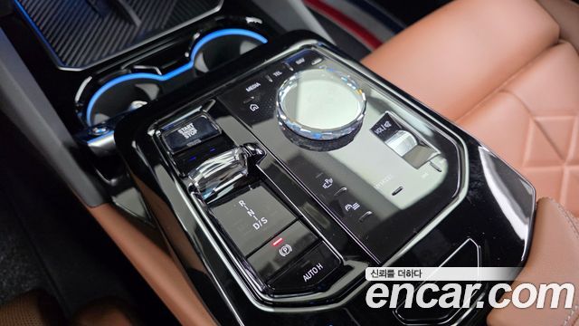 BMW 5-Series 2024 — photo 12