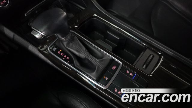 Kia K5 2016 — photo 12