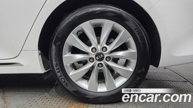 Kia K5 2016 — photo 7
