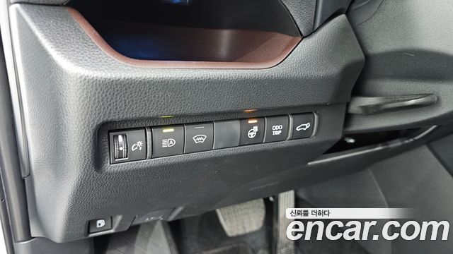 Toyota RAV4 2025 — photo 23