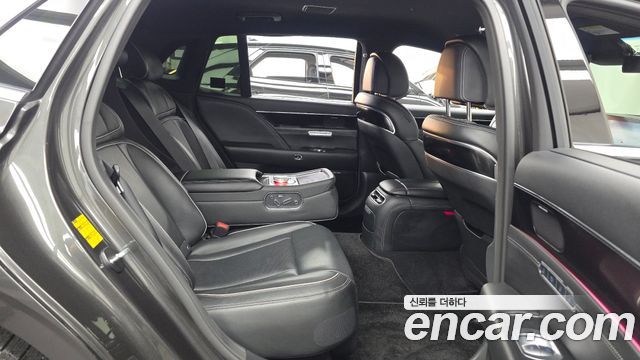 Genesis G90 2022 — photo 18