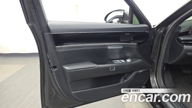 Genesis G90 2022 — photo 14
