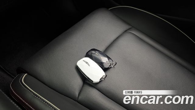 Genesis G90 2022 — photo 16