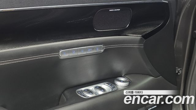 Genesis G90 2022 — photo 30