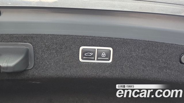 Genesis G90 2022 — photo 33