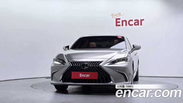 Lexus ES 2025 — photo 3