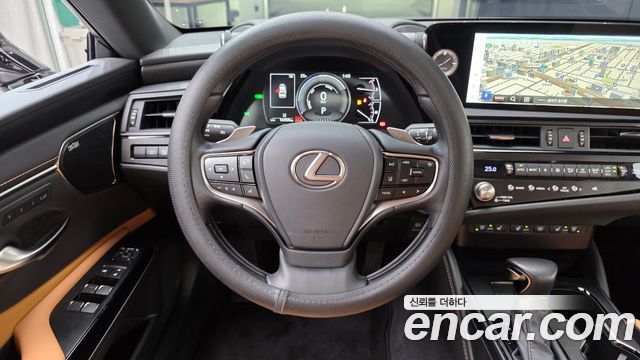 Lexus ES 2025 — photo 19