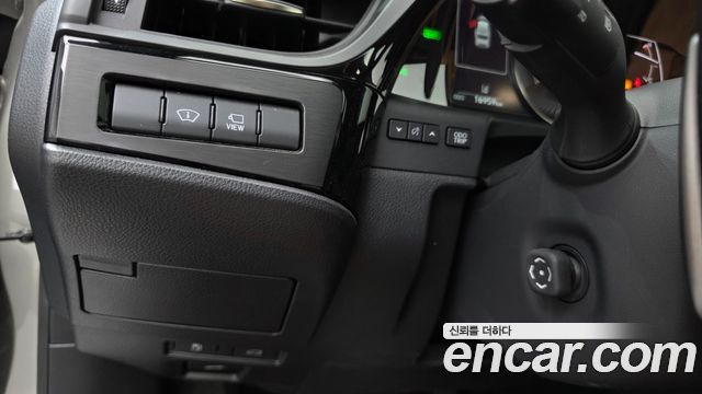 Lexus ES 2025 — photo 25