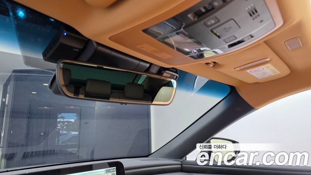Lexus ES 2025 — photo 32