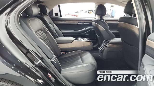 Genesis G90 2019 — photo 17