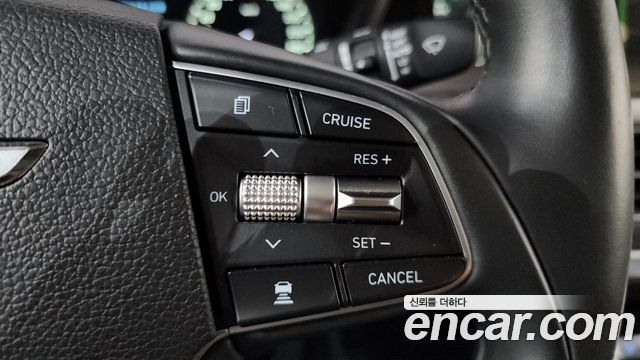 Genesis G90 2019 — photo 22