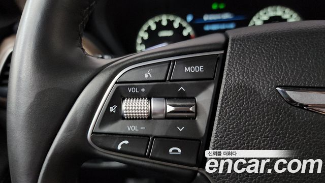 Genesis G90 2019 — photo 23