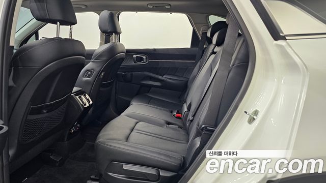 Kia Sorento 2021 — photo 16