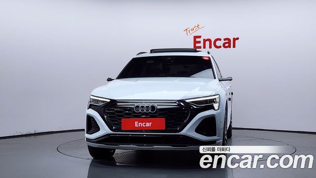 Audi Q8 e-tron 2024 — photo 3