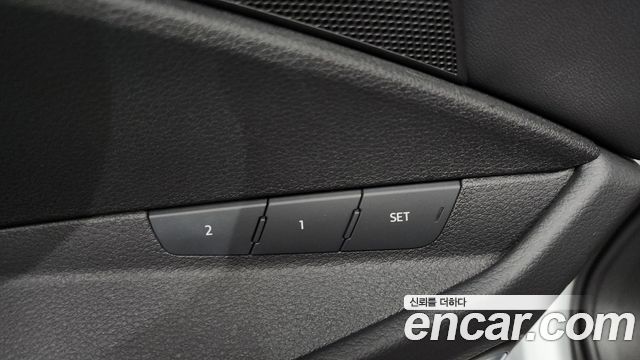 Audi Q8 e-tron 2024 — photo 28