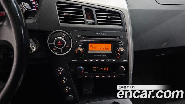 KG Mobility KORANDO 2014 — photo 22